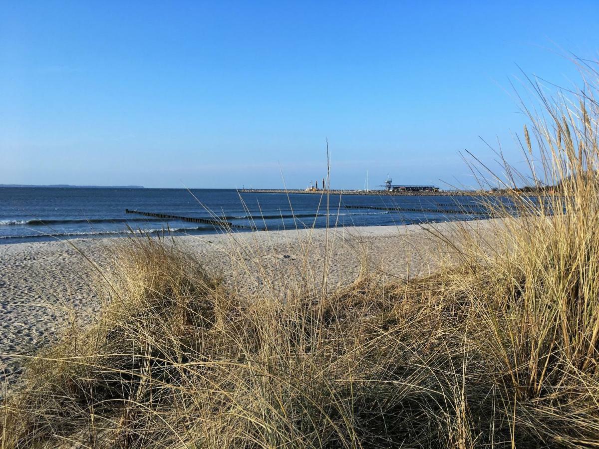 Fewo Am Strand Glowe Eksteriør bilde